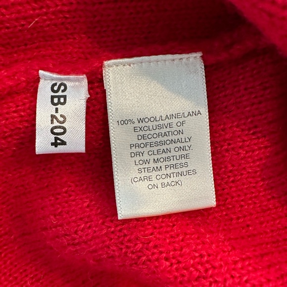 ✨VTG✨SUSAN BRISTOL Beautiful Vintage
Red Wool Embellished Size Small BUTTON UP - Picture 7 of 11